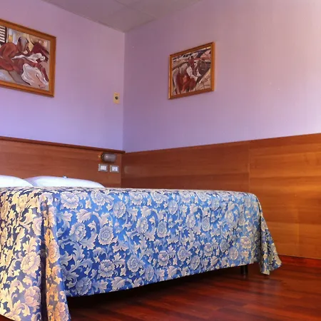 Europa 3* سوندريو